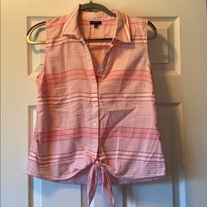 Talbots 100% cotton button-down sleeveless top